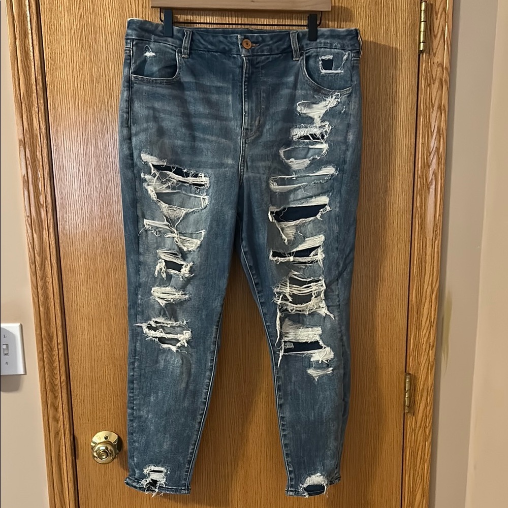 Like New American Eagle Distressed Curvy Hi-Rise Jegging Jeans Sz 18 Short